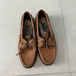 COPY - hardly worn sperry shoes